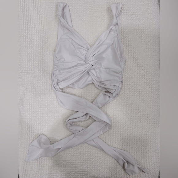 Lioness Porto Cervo Tie Up Crop - Picture 2 of 8